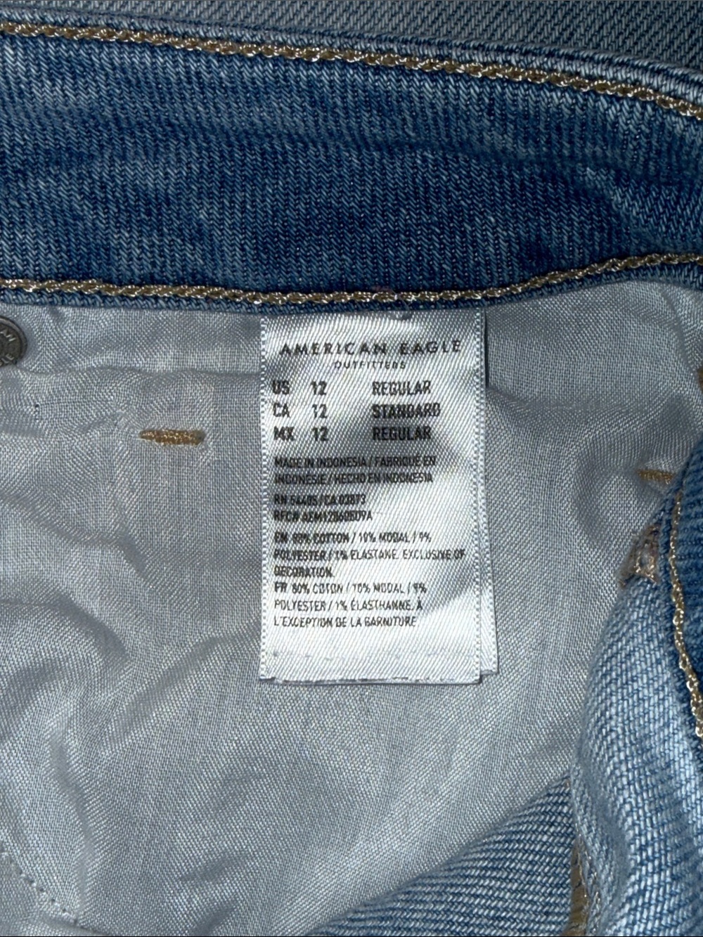 American Eagle Mom Straight Jean size 12 Regular - Picture 2 of 11